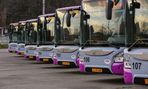Buses in Line