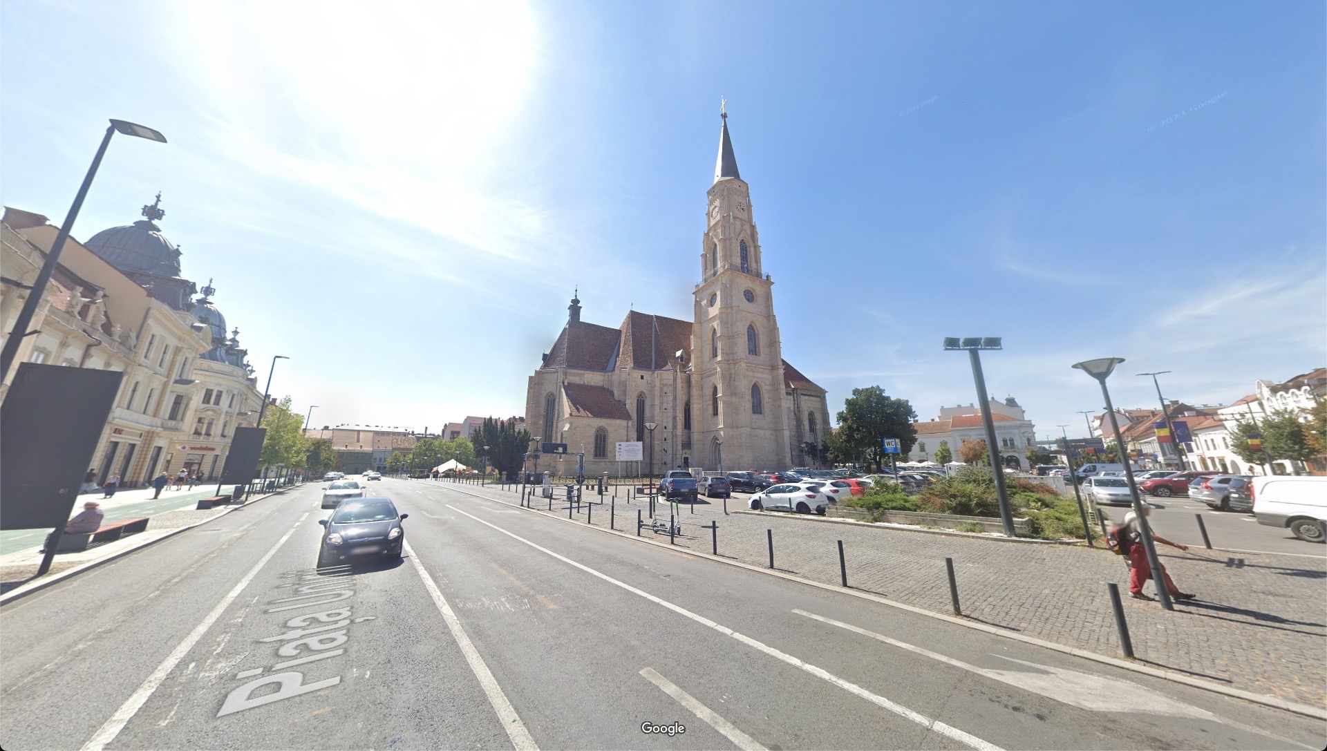 Looking south, across Piata Unirii, where parking currently exists