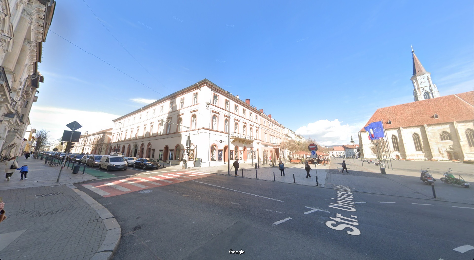 Piata Unirii, looking north and up Strada Napoca